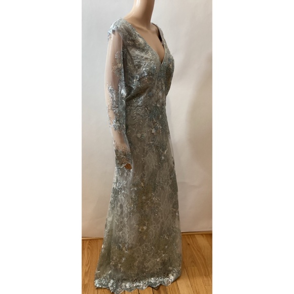 MAC DUGGAL EMBELLISHED LONG SLEEVE GOWN - Picture 5 of 7